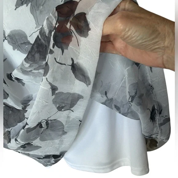 Byer Too Black White Floral Overlay Dress Y2K Size 9 - Picture 4 of 9